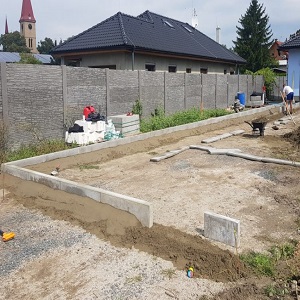 Příprava a násĺedná pokládka zámkové dlažby